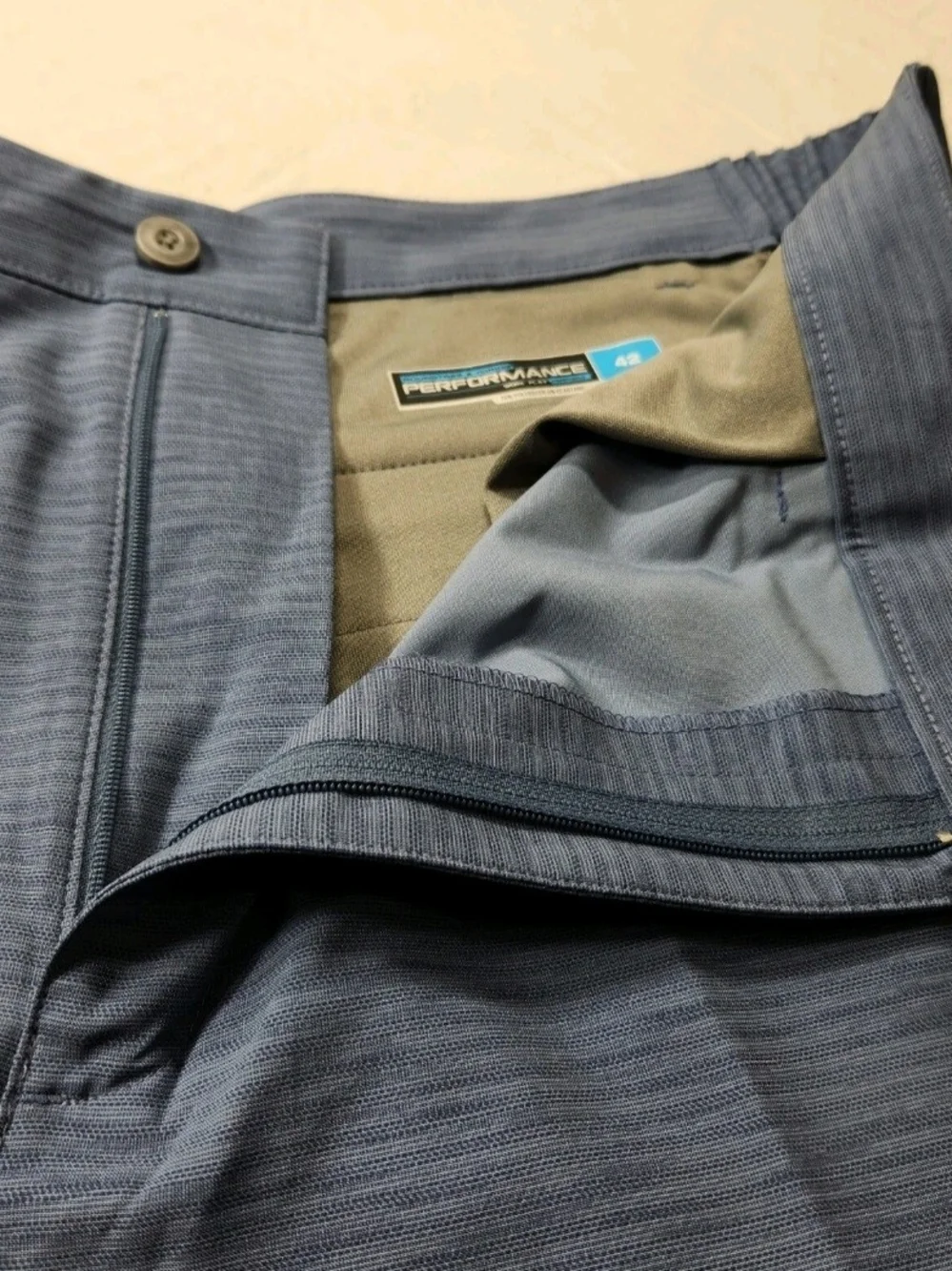 Roundtree Yorke Mens Size 42 Performance Flat Front Shorts Classic Fit Blue 05